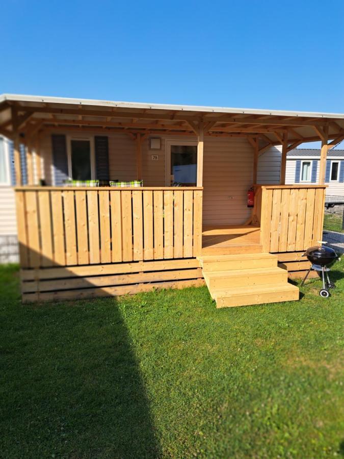 Mobilheim Chalet Bei Georg Seekirchen am Wallersee Exterior photo